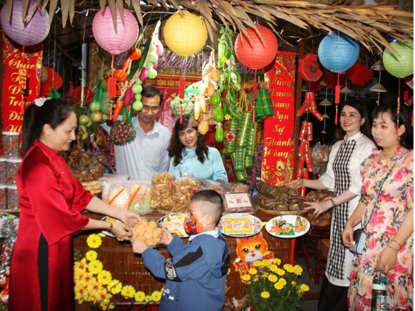 10+ câu đối hội chợ quê hay và ý nghĩa